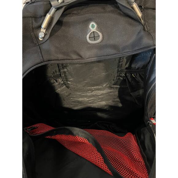 Yorepek Computer and Charging Backpack - Picture 5 of 6